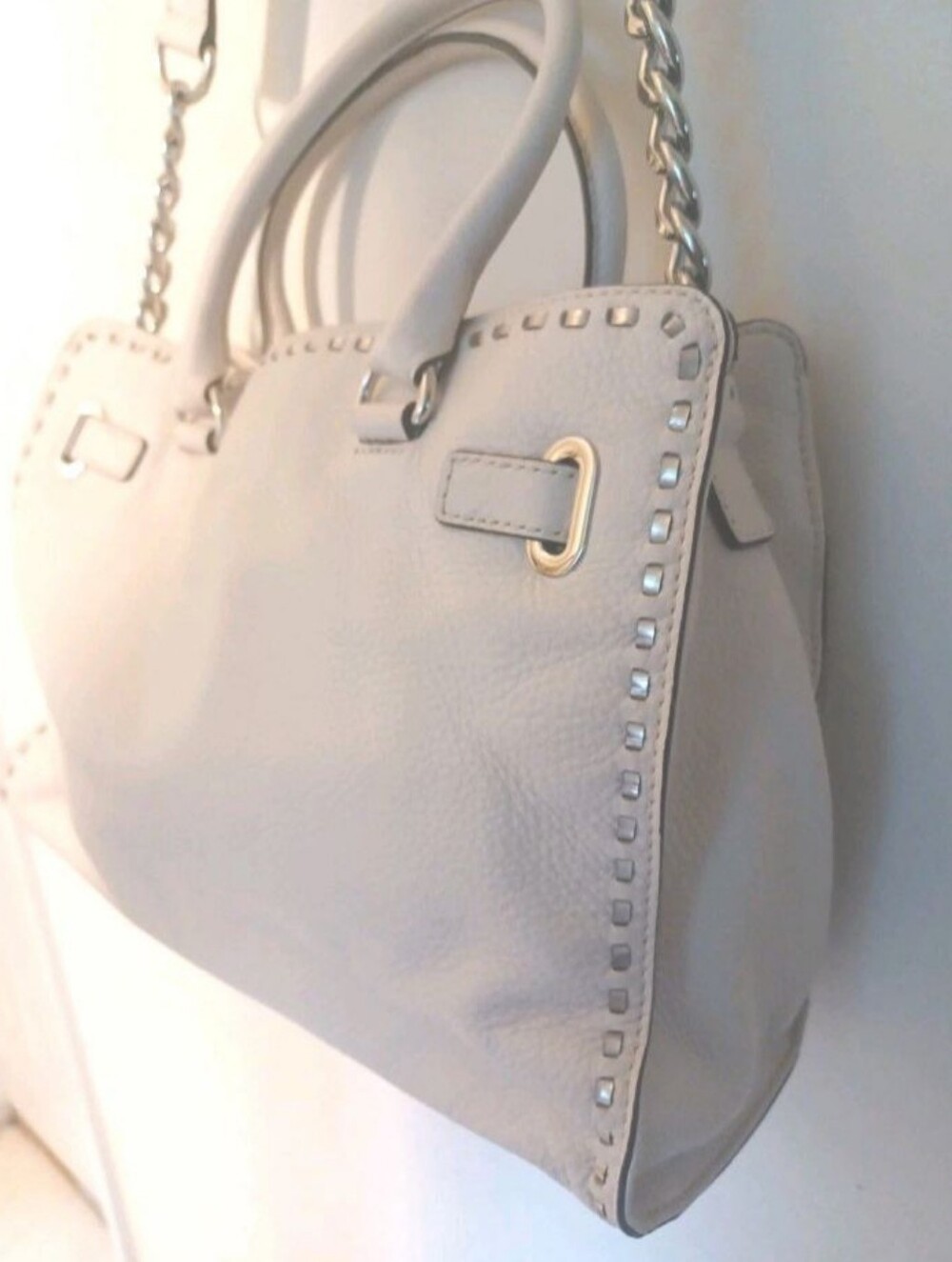Michael Kors Hamilton Cream Grain Leather Bag with Silver Hardware/Accents - Picture 7 of 12